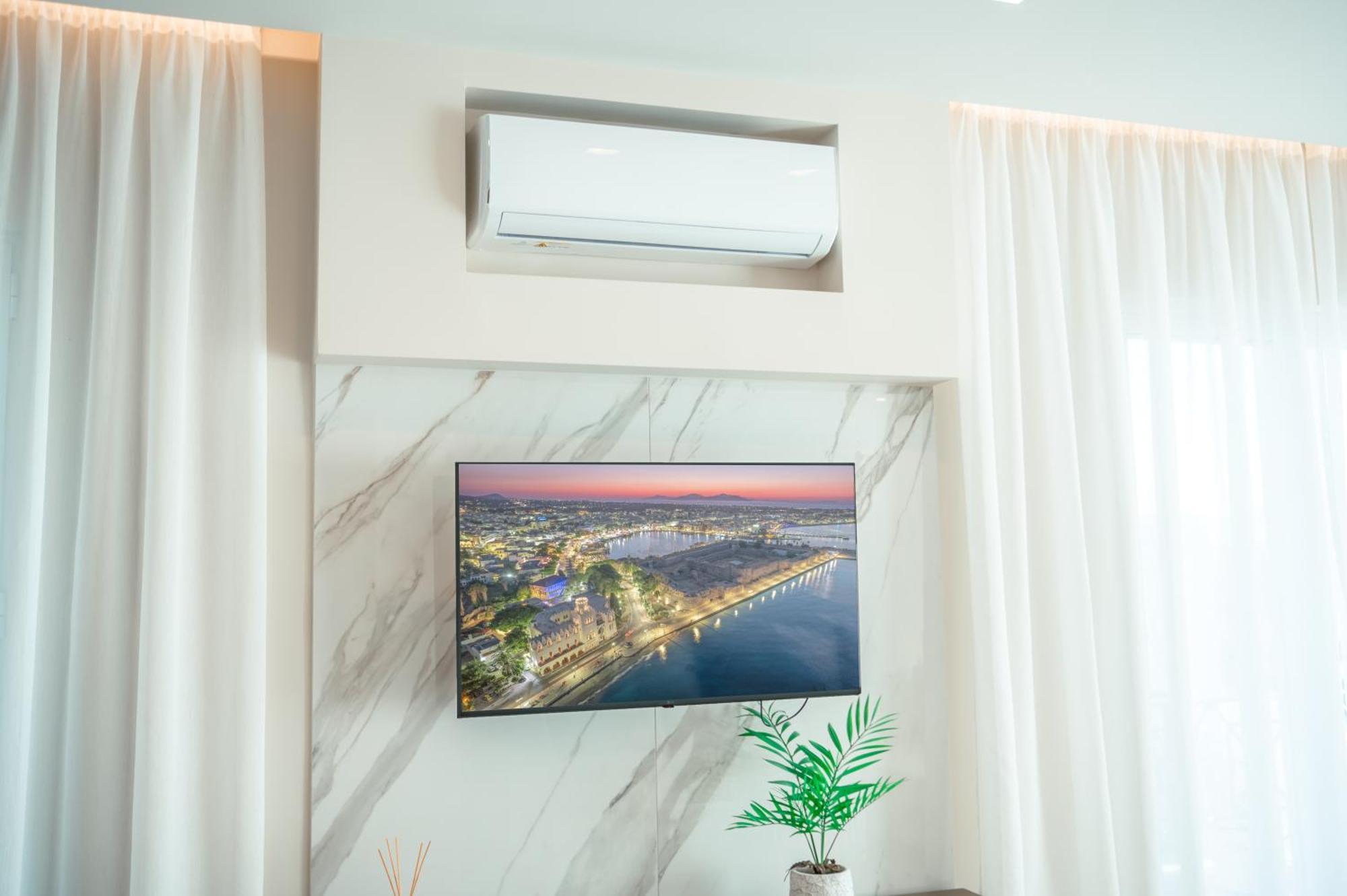 Platánion Brand New Elegant Suite מראה חיצוני תמונה